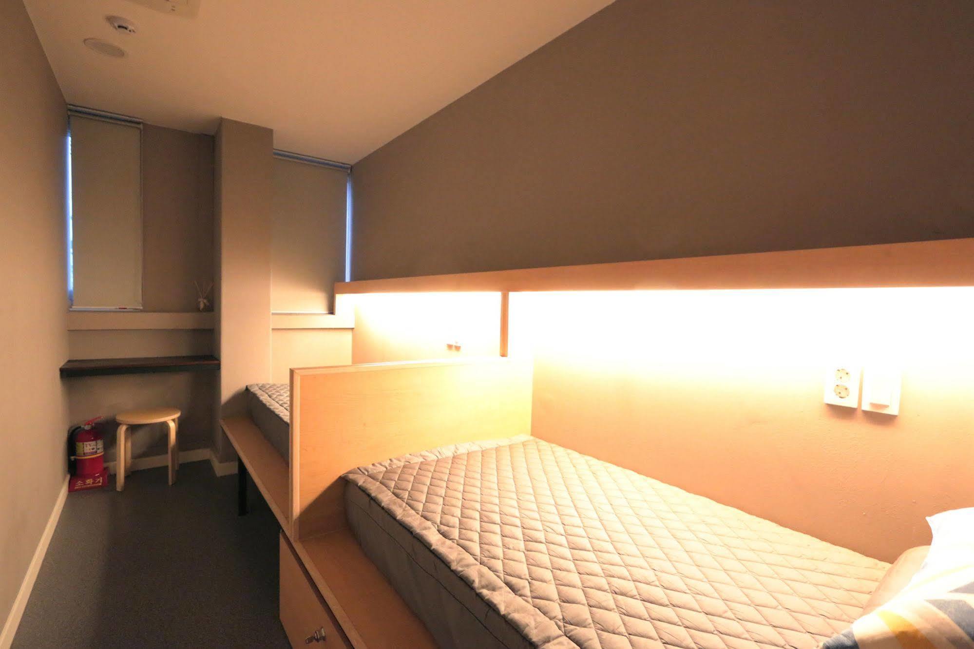 Blueboat Hostel Gyeongju Ngoại thất bức ảnh