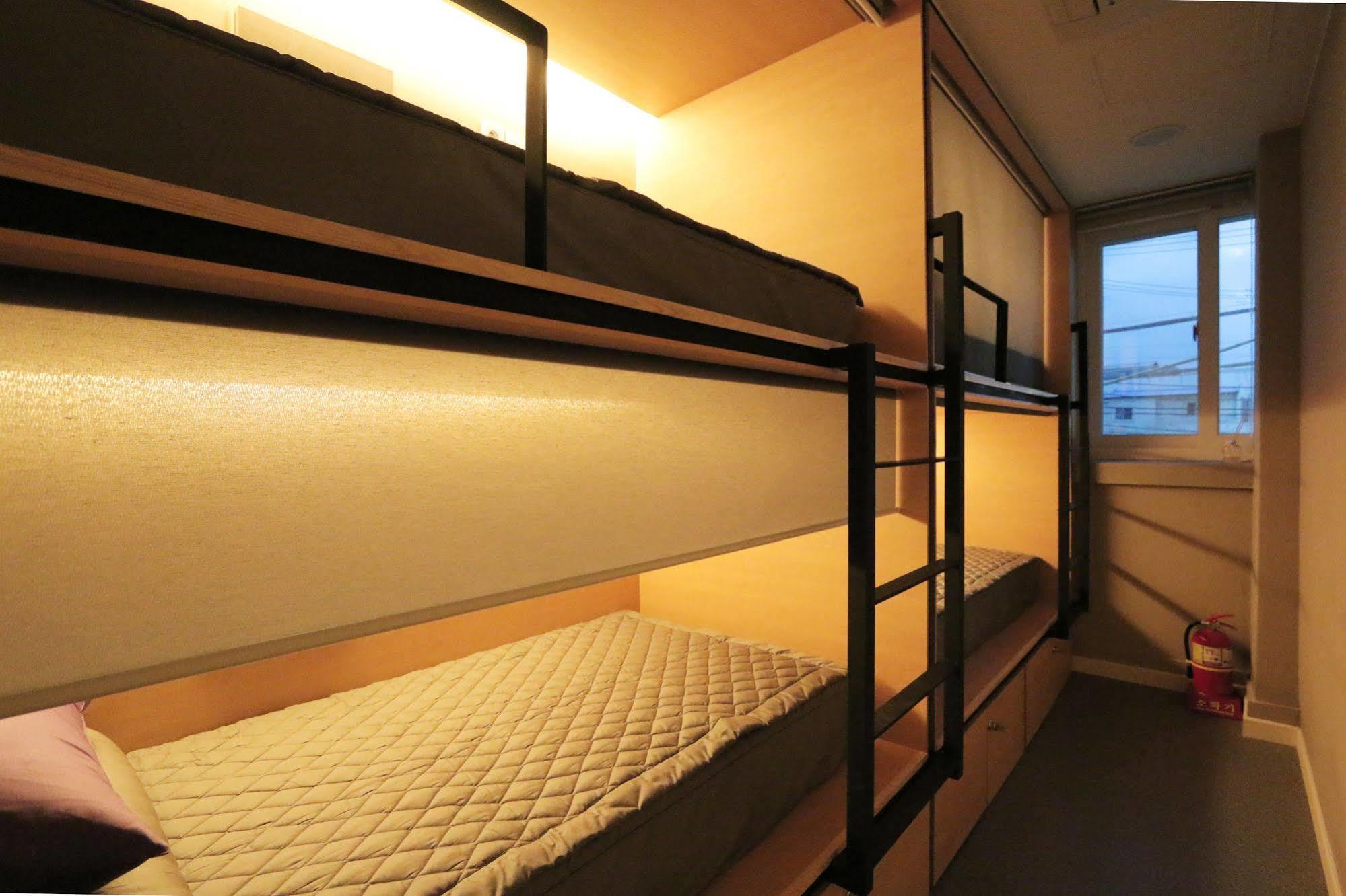 Blueboat Hostel Gyeongju Ngoại thất bức ảnh